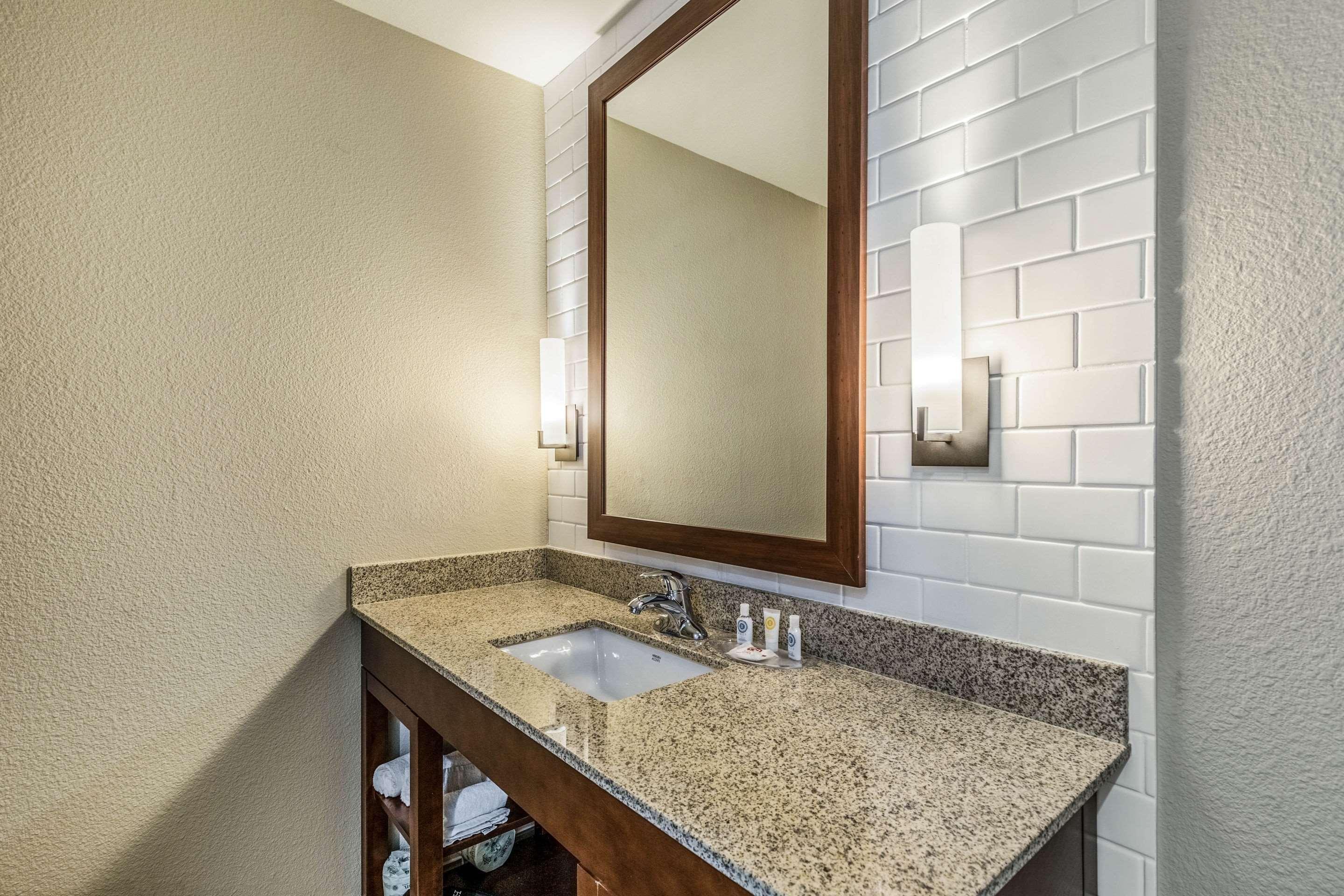 Comfort Suites Channelview Eksteriør billede